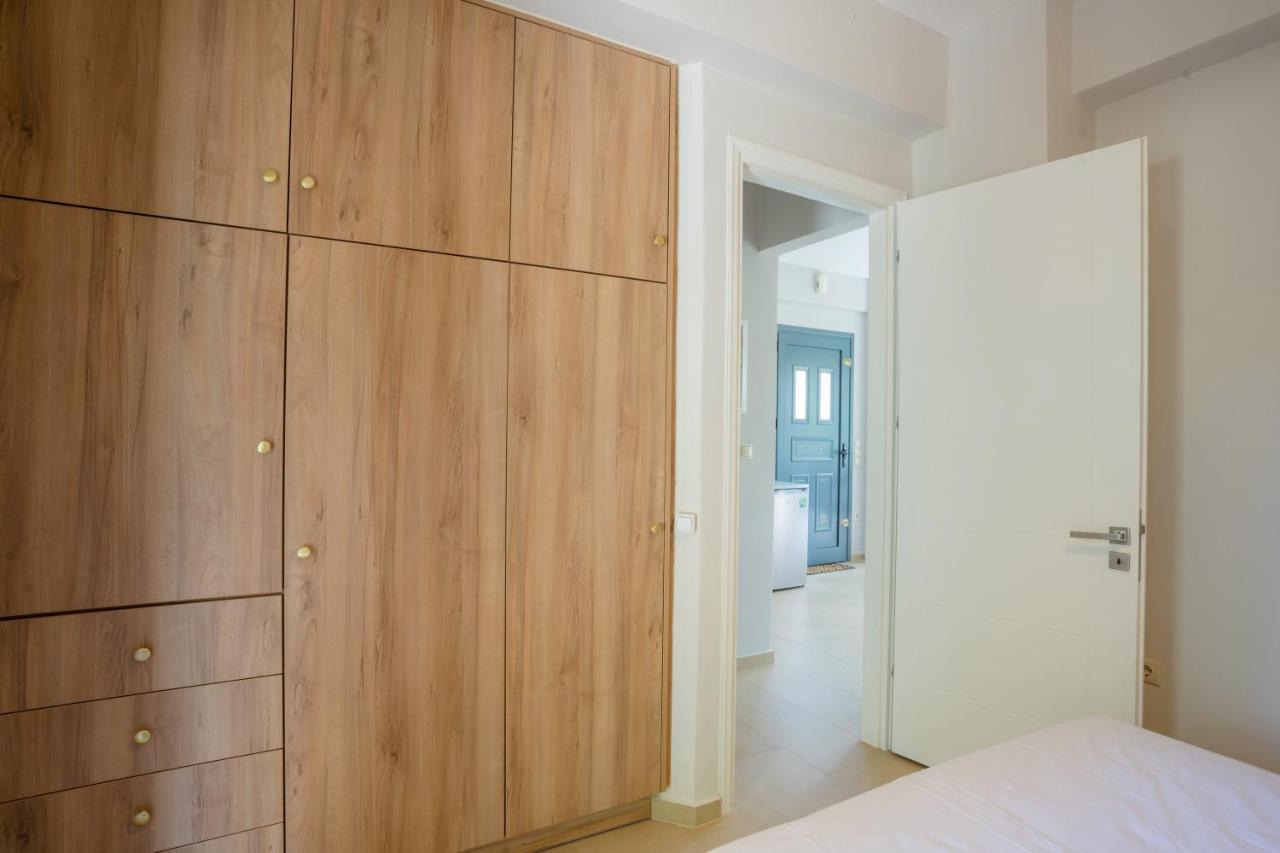 Irida'S Guesthouse Nikiana Ngoại thất bức ảnh